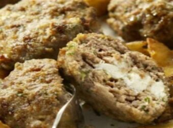 Μπιφτέκια ταψιού για τους μερακλήδες – Το τυρί που απογειώνει τη γεύση