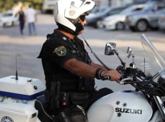 Θεσσαλονίκη – Γέφυρα ζωής από αστυνομικούς-ήρωες για 6χρονο που πνιγόταν…