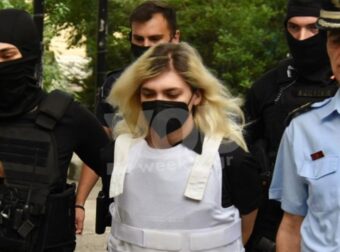 Ρούλα Πισπιρίγκου: Έκανε ασφαλιστικά μέτρα στην Ζήνα Κουτσελίνη, τον Πέτρο Κουσουλό και όχι μόνο