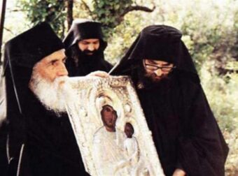 Όταν ο Χριστός και η Παναγία εμφανίστηκαν στον Άγιο Παΐσιο