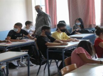 Ανατροπή: Νωρίτερα θα κλείσουν τα σχολεία φέτος για τα Χριστούγεννα 2022