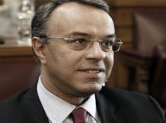 Σταϊκούρας: «Θα ρίξουμε περίπου 3 δισ. ευρώ στην οικονομία το 2021»