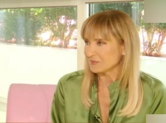 Μάρα Ζαχαρέα: «Ορισμένες εκπομπές νιώθουν την ανάγκη να λένε συνέχεια… έχουμε κάνει ρεπορτάζ»