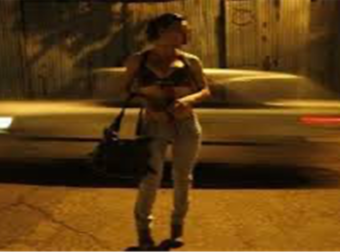 Σάλος στην Θεσσαλονίκη – Χώρισε γνωστό ζευγάρι όταν η σύζυγος έμαθε ότι ο άντρας της είναι… τραβεστί