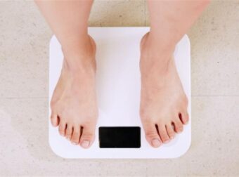 Δεν κουμπώνει το τζιν μετά τις γιορτές; Η κορυφαία χημική δίαιτα που χρειάζεσαι – Χάνεις 6 κιλά σε 6 ημέρες