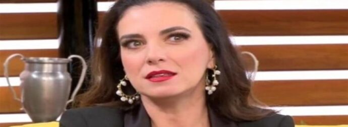 “Τσακίζει” καρδιές η Φωτεινή Δάρρα: «Έφυγες εσύ μανά και την ίδια στιγμή…» (photo)