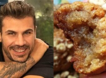 Τραγανά από έξω, λιώνουν στο στόμα από μέσα: Τα μελομακάρονα του Άκη και το μυστικό που θα τους ξετρελάνει όλους