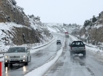 Κακοκαιρία Μπάρμπαρα: Κλειστά σχολεία και υποχρεωτικές αντιολισθητικές αλυσίδες στην Κρήτη