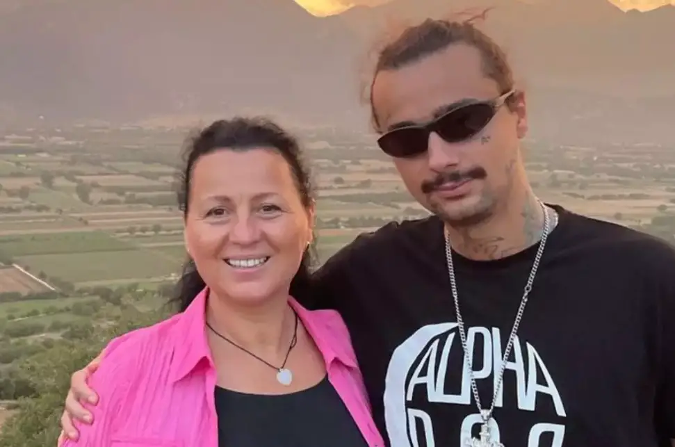 Sin Boy: Συνεχίζεται το μυστήριο με τις φήμες ότι είναι νεκρός – Η αλλαγή στο προφίλ της μητέρας του στο Instagram