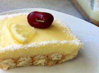 Εύκολο και νόστιμο: Γλυκό ψυγείου με μαγειρική σόδα και γιαούρτι έτοιμο σε 5′