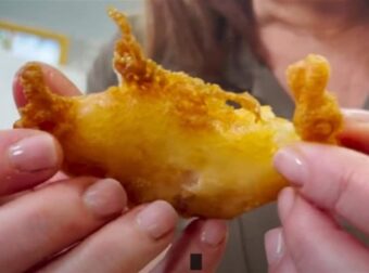 Το απόλυτο μυστικό: Πως να γίνει το κουρκούτι στον μπακαλιάρο τραγανό κι όχι «νιανια»