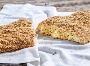 Λαγάνα στο σπίτι: Συνταγή για να γλύφετε τα δάχτυλα σας – Η πιο γρήγορη νόστιμη που έφτιαξες ποτέ