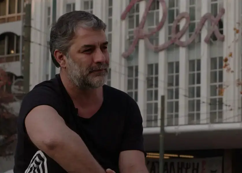 Βασίλης Μπισμπίκης: «Ενώ με ήθελαν ως ταλέντο, δεν μπήκα στο Εθνικό γιατί δεν είχα τελειώσει το Λύκειο»