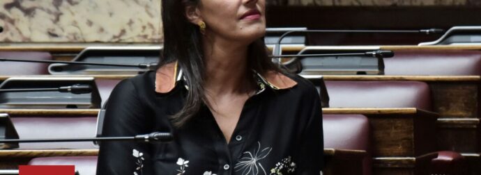 Νόνη Δούνια για τον άνδρα της: «Ο Κυριάκος είναι “προπονημένος” να με φλερτάρουν μπροστά του»