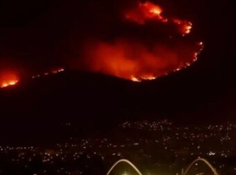 Νύχτα αγωνίας στην Πάρνηθα: Μάχη με τις φλόγες και τους ανέμους – Βίντεο και φωτογραφίες από το πύρινο μέτωπο